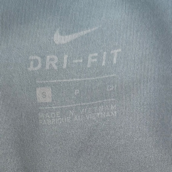 Like New Women's Nike Dri Fit 7/8 running tights- size S - Picture 4 of 4